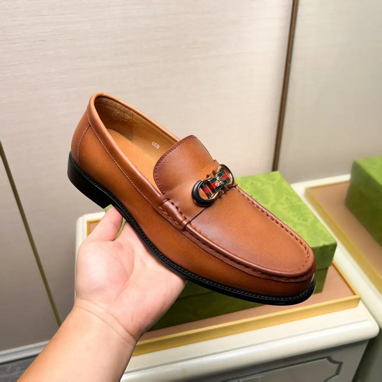 Men's men's shoes 💰460 🆘【GUCCI】Gucci ·🐂里· Hot-selling pea shoes top brand luxury, top quality, the latest fashion pea shoes.. The upper is made of original first-layer cowhide. (Full first-layer water-dyed 🐂 leather·inner). The original stylish and stylish soft rubber wear-resistant and non-slip outsole is light and comfortable on the foot, available in 3 colors! Matching code: 38-44 (customized at 45.46.47)